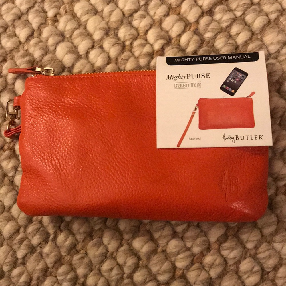 Mighty purse- includes lightning adapter!